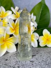 Load image into Gallery viewer, Beautiful Transparent Green Quartz Tower Point