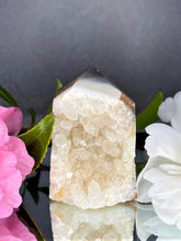 Load image into Gallery viewer, Chakra Healing Carnelian Tower With Quartz Geode Druzy