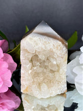 Load image into Gallery viewer, Chakra Healing Carnelian Tower With Quartz Geode Druzy