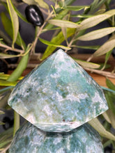 Load image into Gallery viewer, Abundance Moss Agate Crystal Diamond Carving