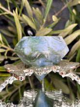 Load image into Gallery viewer, Stunning Moss Agate Crystal Carving Diamond