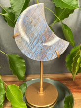 Load image into Gallery viewer, Breathtaking Moonstone Crystal Crescent Moon With Blue & Sunstone Flash