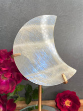 Load image into Gallery viewer, Healing Moonstone Crescent Moon With Stunning Blue Flash