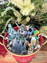 Load image into Gallery viewer, Limited Red Christmas Crystal Gift Bucket