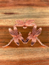 Load image into Gallery viewer, Dragonfly Rose Gold Metal Sphere Stand Ball Holder