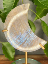 Load image into Gallery viewer, Beautiful Moonstone Crystal Crescent Moon With Blue & Sunstone Flash