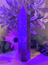 Load image into Gallery viewer, Stunning Yooperlite Crystal Tower Point With UV Reaction
