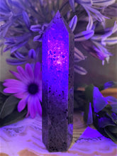 Load image into Gallery viewer, Natural Yooperlite Crystal Tower Point UV Reaction