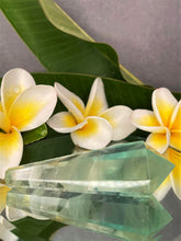 Load image into Gallery viewer, Stunning Green Fluorite Crystal Point Wand