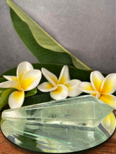Load image into Gallery viewer, Intuition Green Fluorite Crystal Point Wand