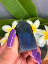 Load image into Gallery viewer, Cute Labradorite Crystal Tower Point Blue Flash