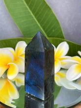 Load image into Gallery viewer, Labradorite Crystal Tower Point Blue Flash
