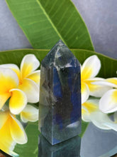 Load image into Gallery viewer, Stunning Labradorite Crystal Tower Point Blue Flash