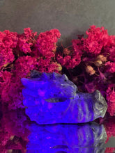 Load image into Gallery viewer, Yooperlite Crystal Dragon Head Stone Carving