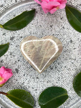 Load image into Gallery viewer, Fertility Moonstone Crystal Love Heart Carving
