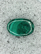 Load image into Gallery viewer, High Quality Natural Malachite Crystal Palm Stone