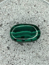 Load image into Gallery viewer, Beautiful Natural Malachite Crystal Palm Stone