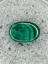 Load image into Gallery viewer, High Quality Natural Malachite Crystal Palm Stone