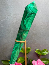 Load image into Gallery viewer, High Quality Malachite Wand In Gold Painted Metal Stand