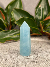 Load image into Gallery viewer, Serene Aquamarine Crystal Tower Point