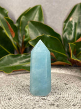 Load image into Gallery viewer, Natural Aquamarine Crystal Tower Point