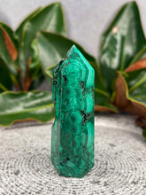 Load image into Gallery viewer, Beautiful Malachite Crystal Druzy Tower Point