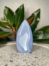 Load image into Gallery viewer, Beautiful Blue Lace Agate Crystal Flame