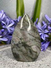 Load image into Gallery viewer, Stunning Labradorite Crystal Flame With Flash