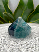 Load image into Gallery viewer, Stunning Fluorite Crystal Diamond Carving