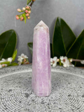 Load image into Gallery viewer, Relaxing Kunzite Crystal Tower Point