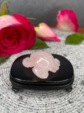 Load image into Gallery viewer, Rose Quartz Crystal Crab Carving