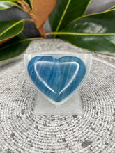 Load image into Gallery viewer, Gorgeous Blue Onyx Crystal Love Heart Carving