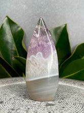 Load image into Gallery viewer, Stunning Amethyst Agate Crystal Flame
