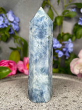 Load image into Gallery viewer, Soothing Blue Kyanite Crystal Tower Point