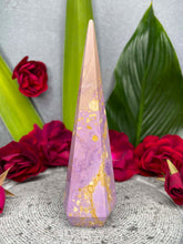Load image into Gallery viewer, Phosphosiderite Crystal Diamond Tower Point