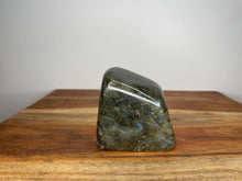 Load image into Gallery viewer, Stunning Labradorite Flash Freeform Stone