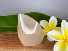 Load image into Gallery viewer, Small Sandy Colour Agate Crystal Flame