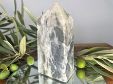 Load image into Gallery viewer, Sphalerite Four Sided Crystal Tower