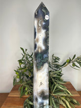 Load image into Gallery viewer, XXL High Quality Moss Agate Crystal Tower Point 1.8kg