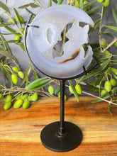 Load image into Gallery viewer, Calming Agate Moon With Cat Carving