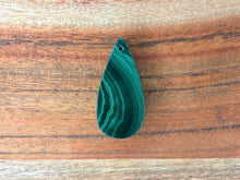Load image into Gallery viewer, Natural Tear Drop Malachite Crystal Pendant
