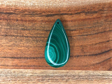 Load image into Gallery viewer, Natural Tear Drop Malachite Pendant
