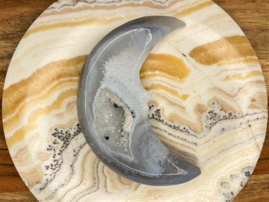 Agate Crystal Crescent Moon Stone Carving