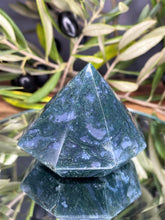 Load image into Gallery viewer, Chakra Healing Moss Agate Crystal Carving Diamond
