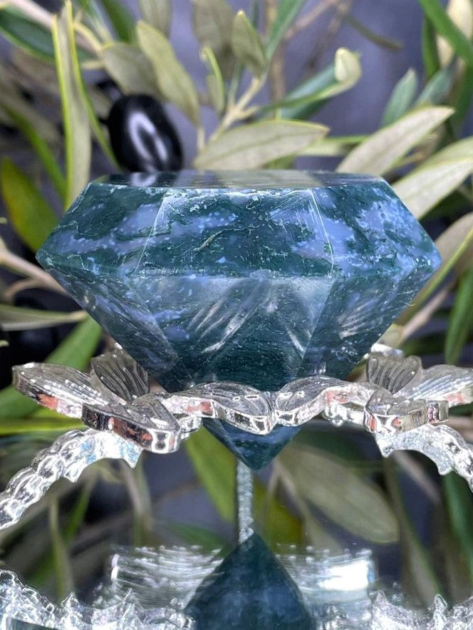 Chakra Healing Moss Agate Crystal Carving Diamond