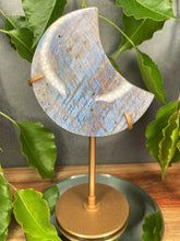 Load image into Gallery viewer, Breathtaking Moonstone Crystal Crescent Moon With Blue &amp; Sunstone Flash
