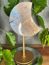 Load image into Gallery viewer, Beautiful Moonstone Crystal Crescent Moon With Blue &amp; Sunstone Flash
