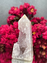 Load image into Gallery viewer, Druzy Green Quartz Flower Agate Crystal Tower Point
