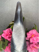 Load image into Gallery viewer, Exquisite Natural Druzy Agate Crystal Tower Point
