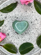 Load image into Gallery viewer, Beautiful Green Agate Crystal Love Heart
